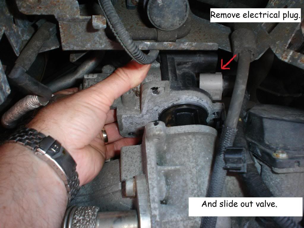 EGR valve removal for cleaning HOW TO. VW T4 Forum VW T5 Forum
